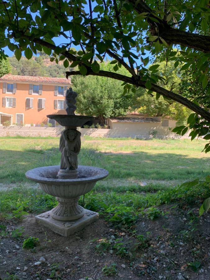 Clos Augusta 2 Riez Buitenkant foto